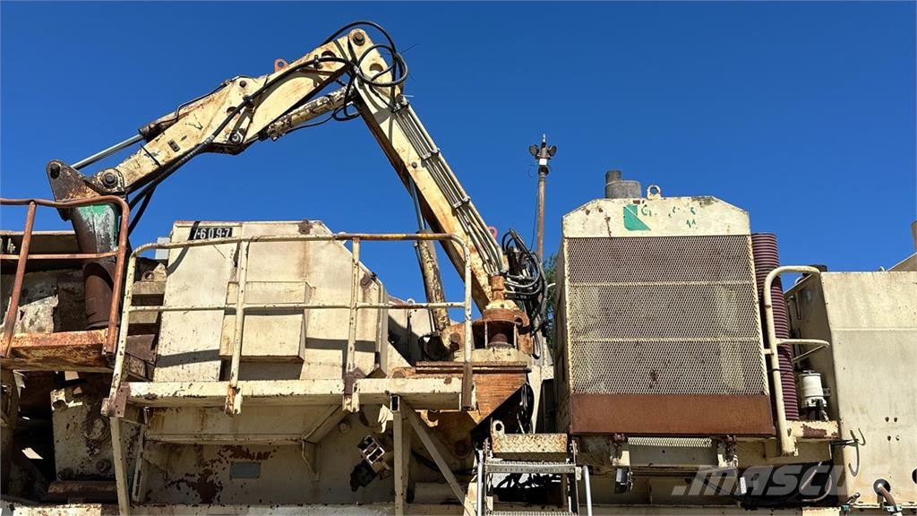 Metso Locotruck LT100 ミル