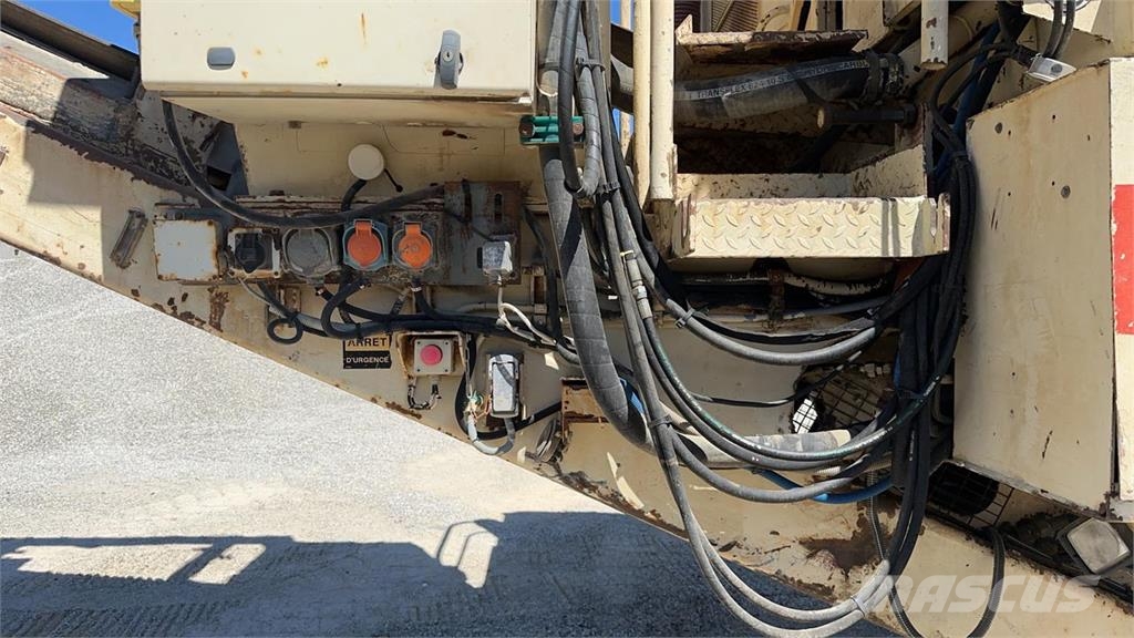 Metso Locotruck LT100 ミル