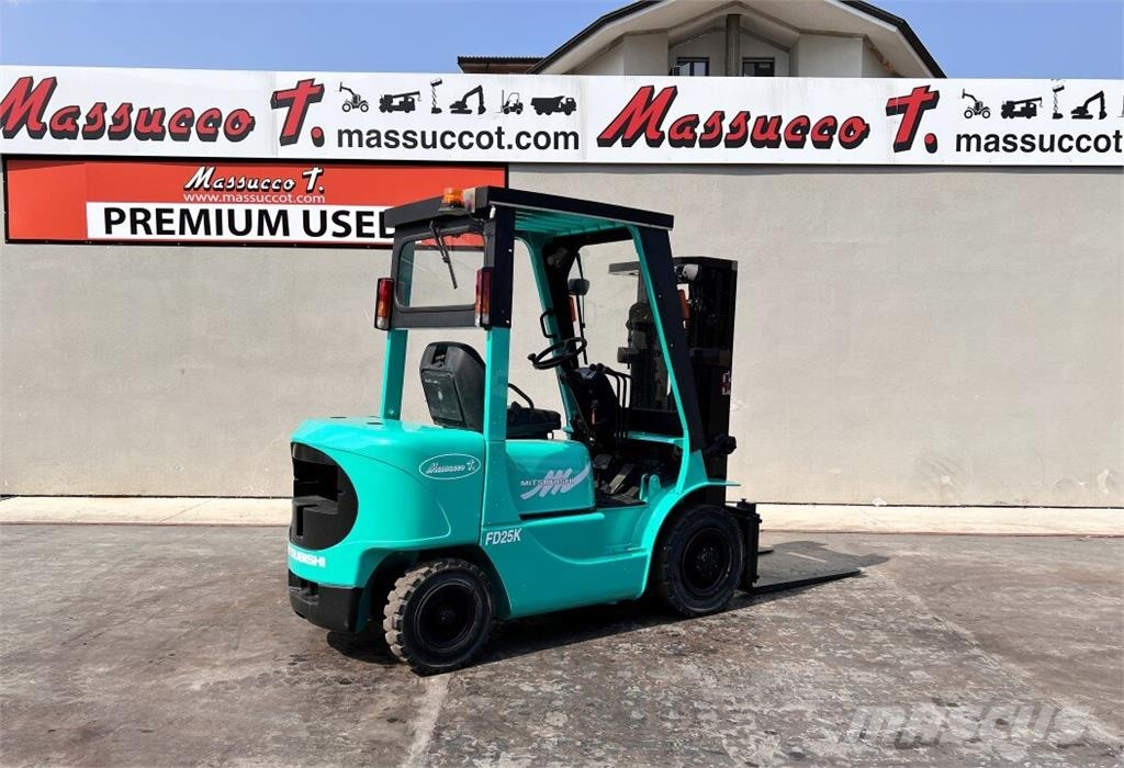 Mitsubishi FD25K Dieselmotviktstruckar