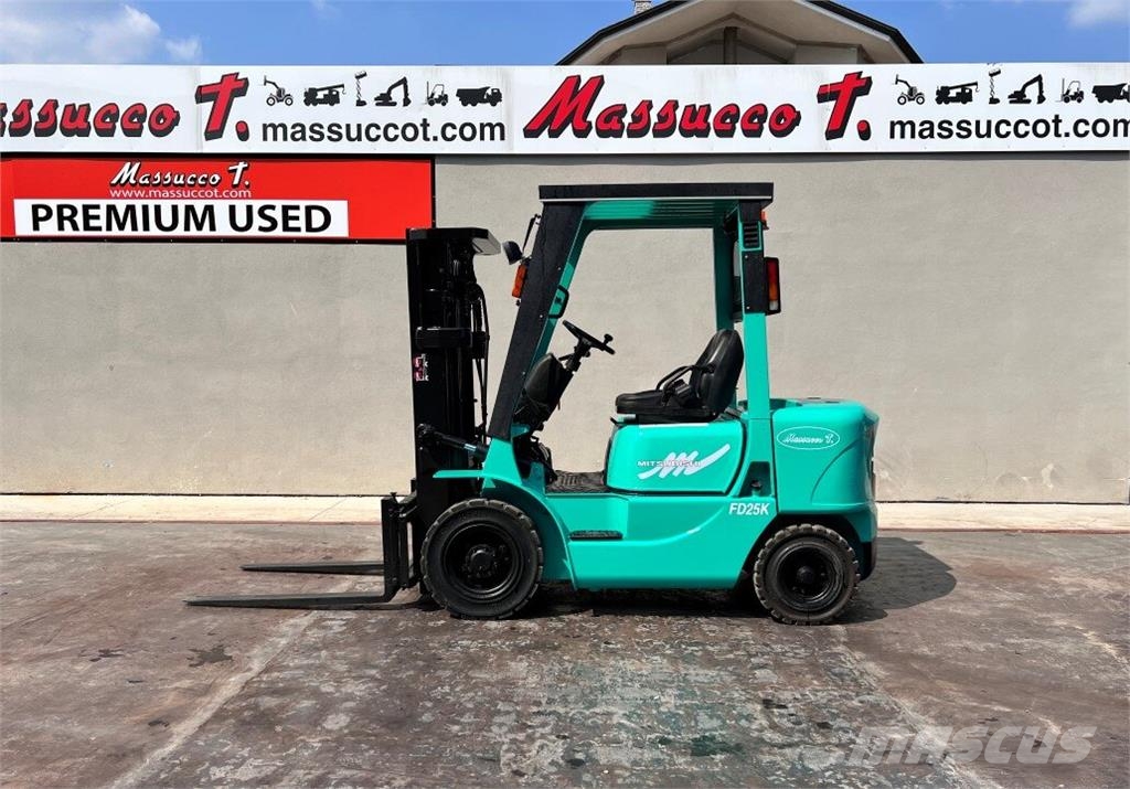 Mitsubishi FD25K Dieselmotviktstruckar