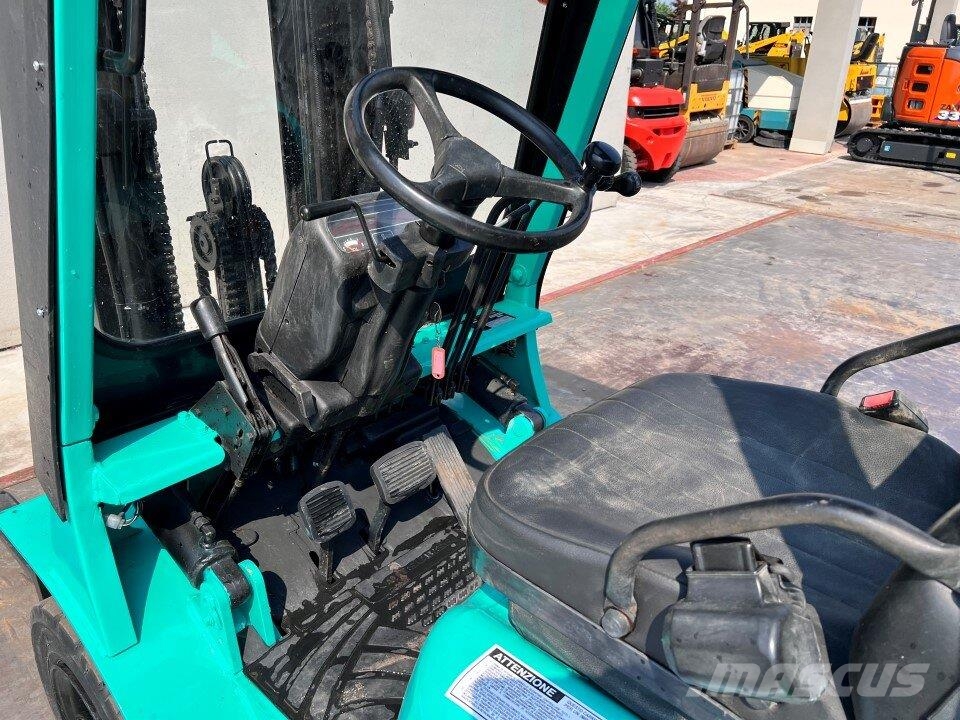 Mitsubishi FD25K Dieselmotviktstruckar