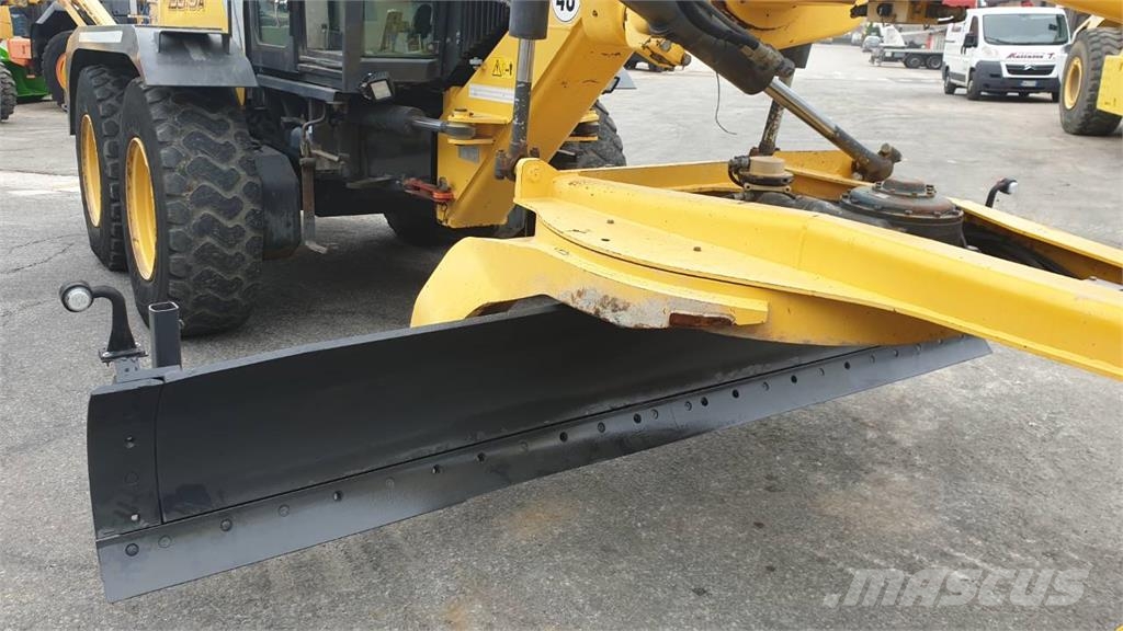 New Holland F.156.6/A Rupsdozers