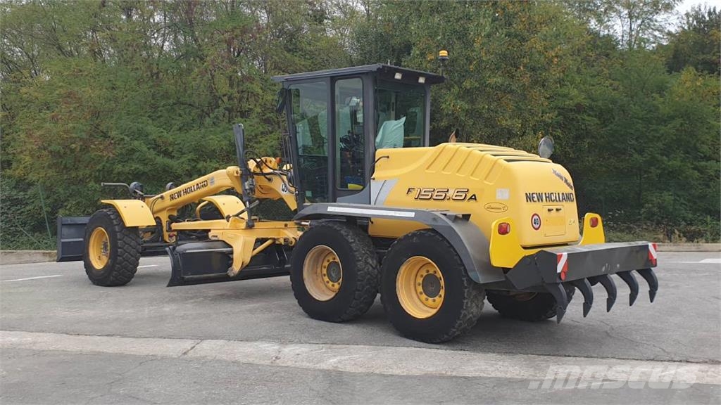 New Holland F.156.6/A Rupsdozers