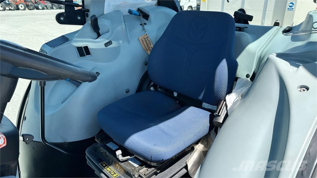 New Holland T4.100LP 4X4 Hojas y cuñas quitanieves