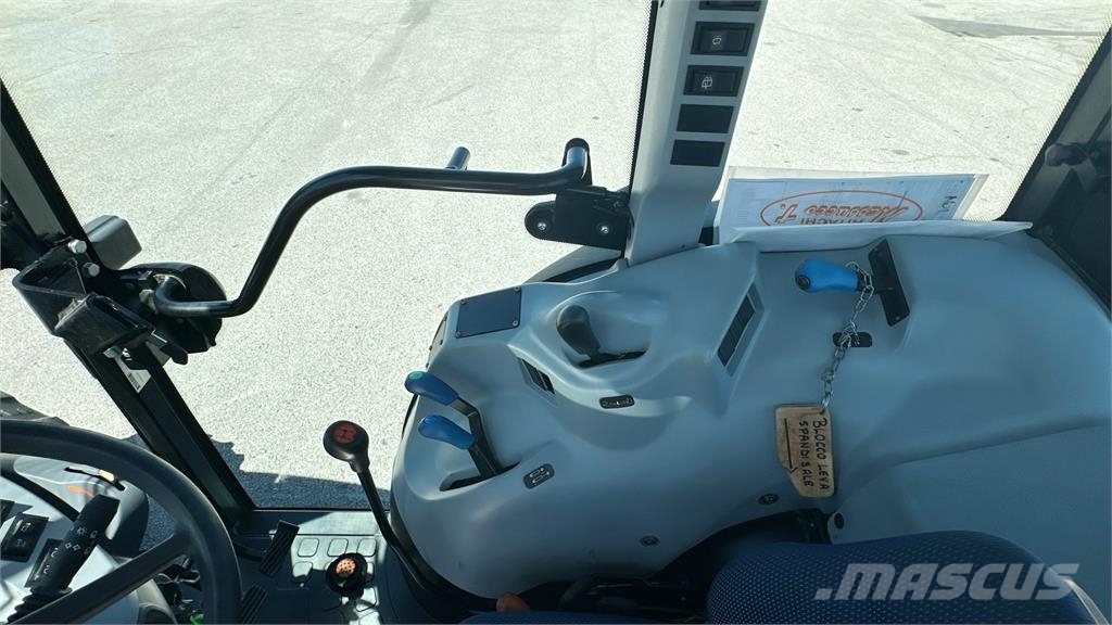 New Holland T4.100LP 4X4 Hojas y cuñas quitanieves