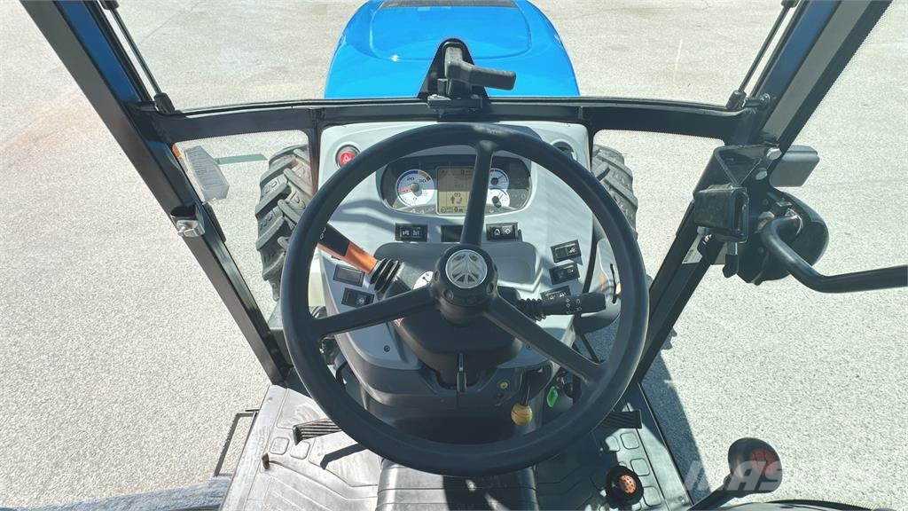 New Holland T4.100LP 4X4 Hojas y cuñas quitanieves