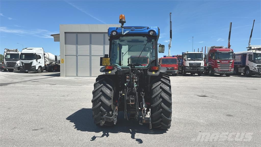 New Holland T4.100LP 4X4 Hojas y cuñas quitanieves