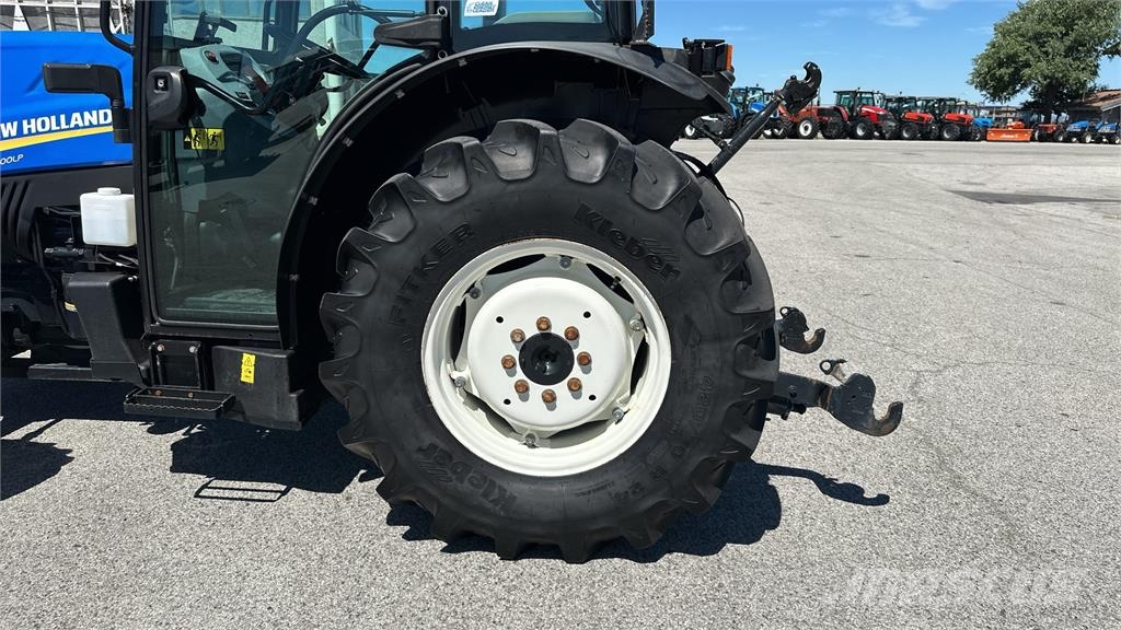 New Holland T4.100LP 4X4 Hojas y cuñas quitanieves