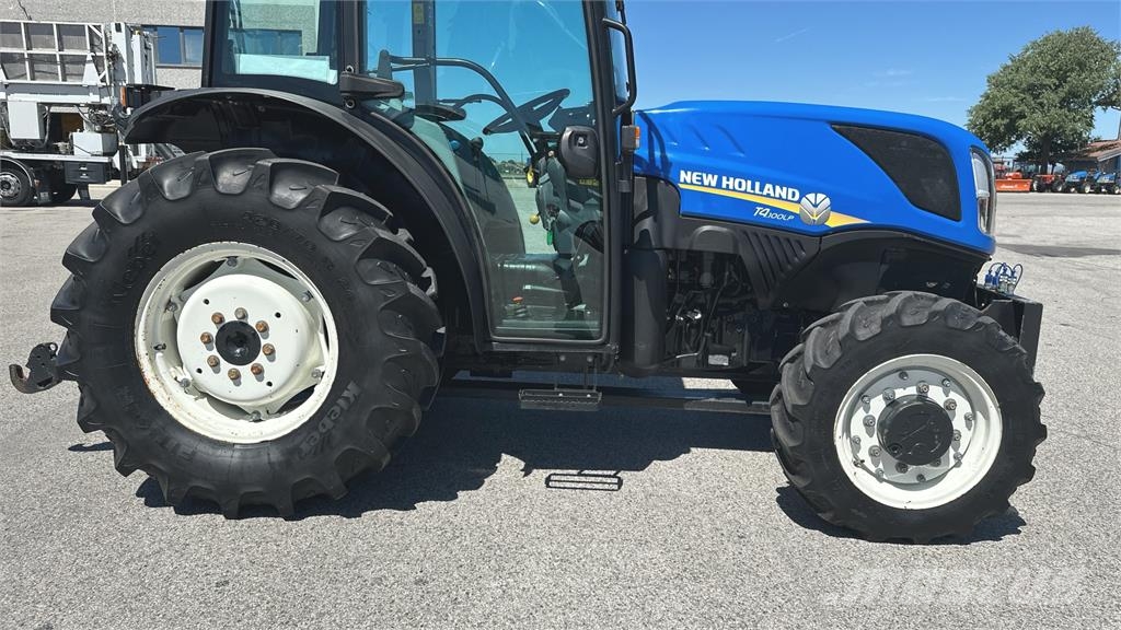 New Holland T4.100LP 4X4 Hojas y cuñas quitanieves