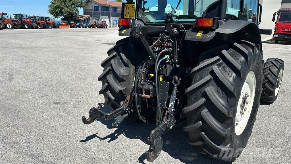 New Holland T4.100LP 4X4 Hojas y cuñas quitanieves