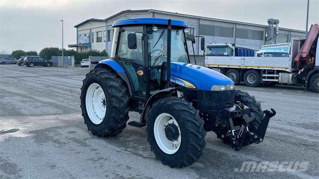 New Holland TD5050 4X4 推雪机