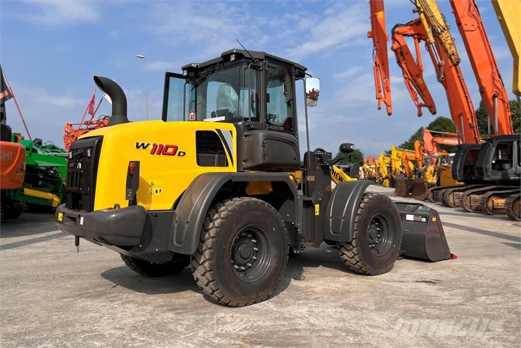 New Holland W110D Колесни товарачи