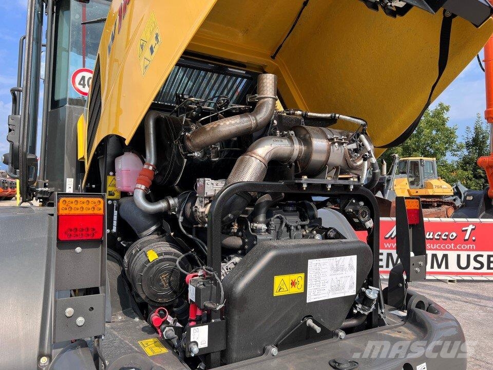 New Holland W110D Колесни товарачи