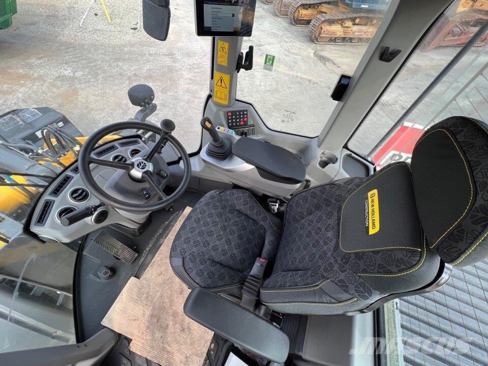 New Holland W110D Колесни товарачи