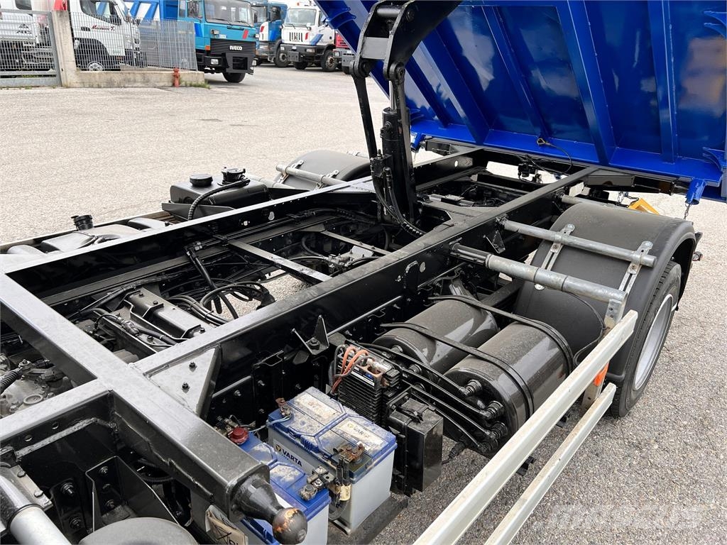 Nissan 75-18 Otros camiones
