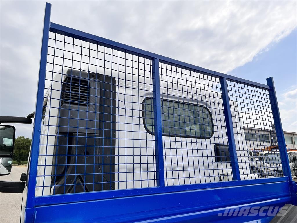 Nissan 75-18 Otros camiones
