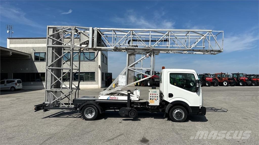 Nissan Barin ABC 60-S المنصات الهوائية المثبتة على شاحنة