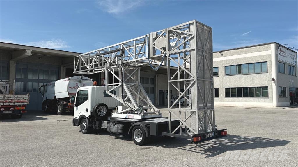 Nissan Barin ABC 60-S المنصات الهوائية المثبتة على شاحنة