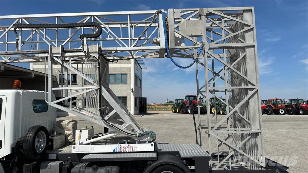 Nissan Barin ABC 60-S المنصات الهوائية المثبتة على شاحنة