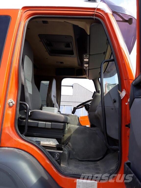 Renault 370dci 4X4 탱커 트럭