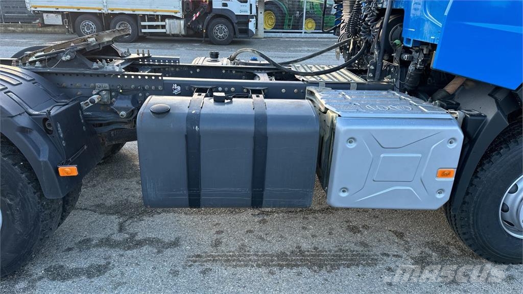 Renault Kerax K 460 4x2 Otros camiones