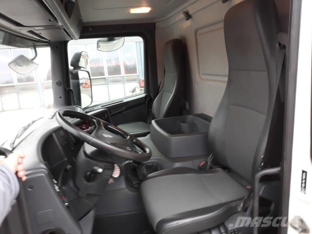 Scania P420 8X4 Camion altro