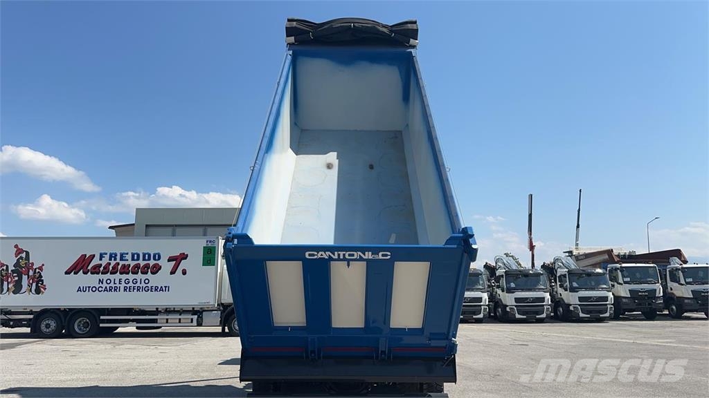 Scania P500 XT 8x4 شاحنات أخرى
