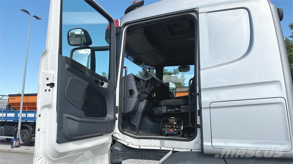 Scania R480 8X2 Otros camiones