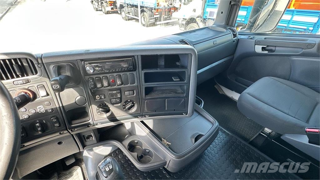 Scania R480 8X2 Otros camiones