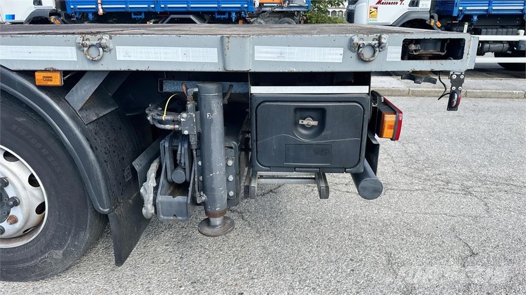 Scania R480 8X2 Otros camiones