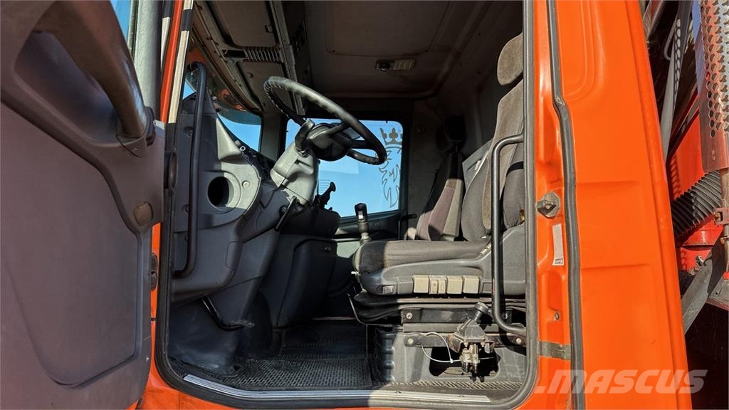 Scania T114 6x4 340CV Otros camiones