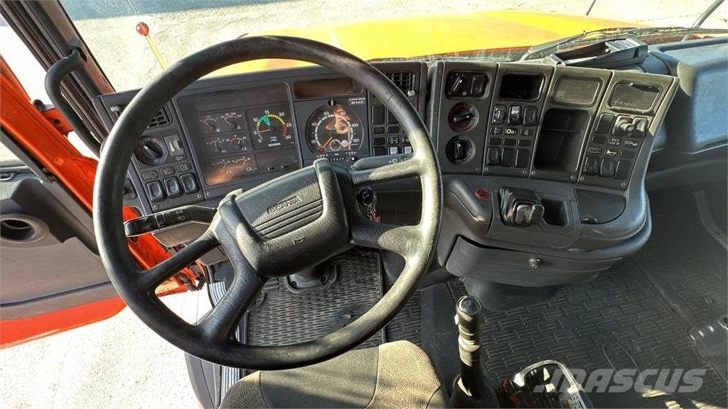 Scania T114 6x4 340CV Otros camiones