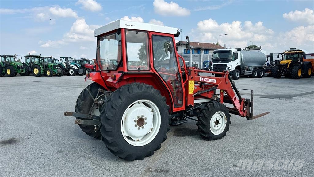 Shibaura S455 4x4 Snöblad och plogar