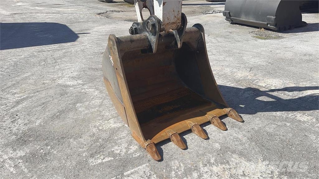 Takeuchi TB2150R Midibagger 7t - 12t