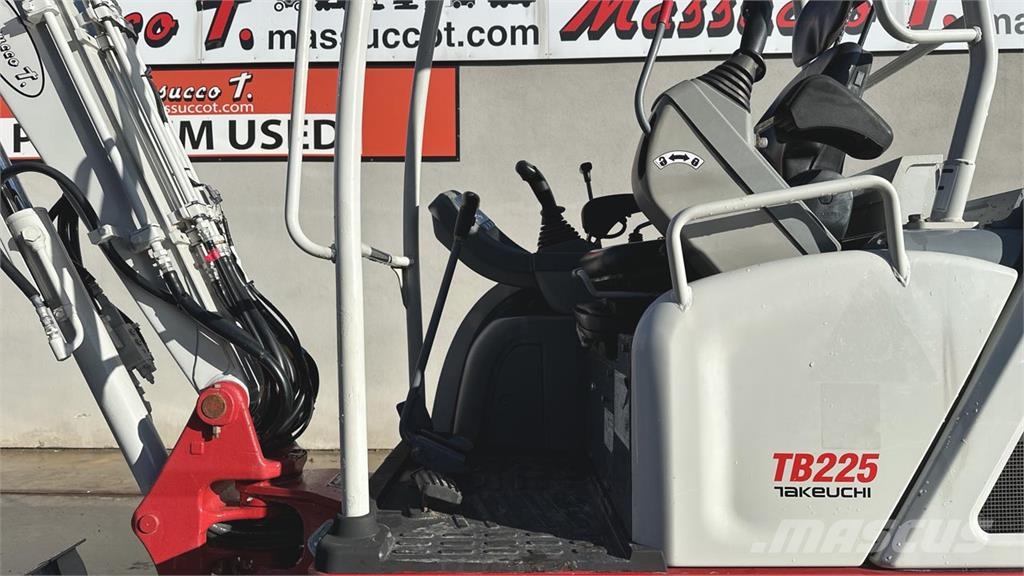 Takeuchi TB225 Εκσκαφάκι (διαβολάκι) < 7t