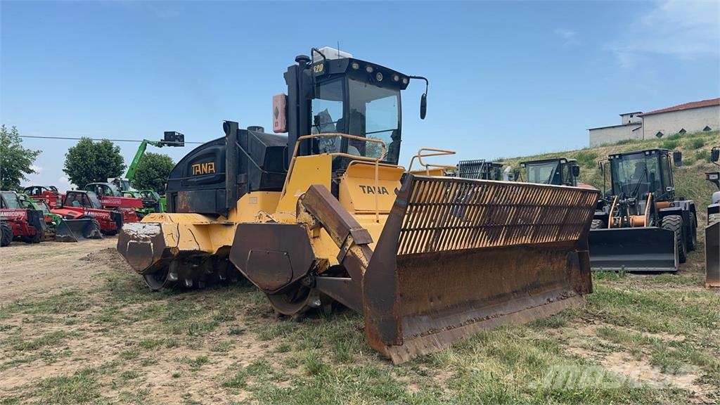 Tana E520 Paletli dozerler
