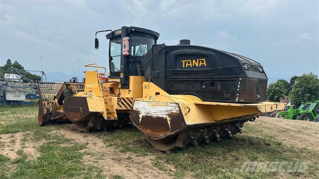 Tana E520 Paletli dozerler