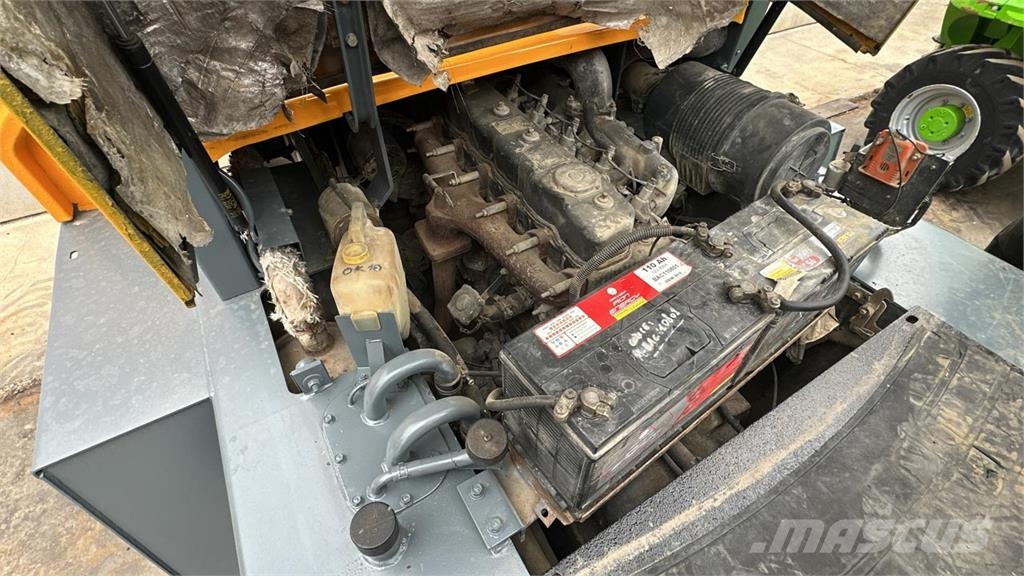 TCM FD70Z8 4x2 Dieseltrukit