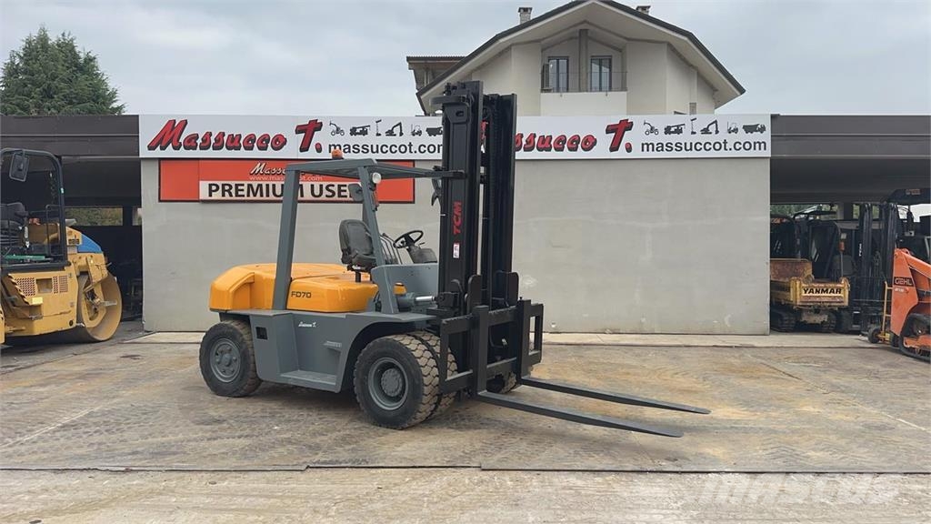 TCM FD70Z8 4x2 Dieseltrukit
