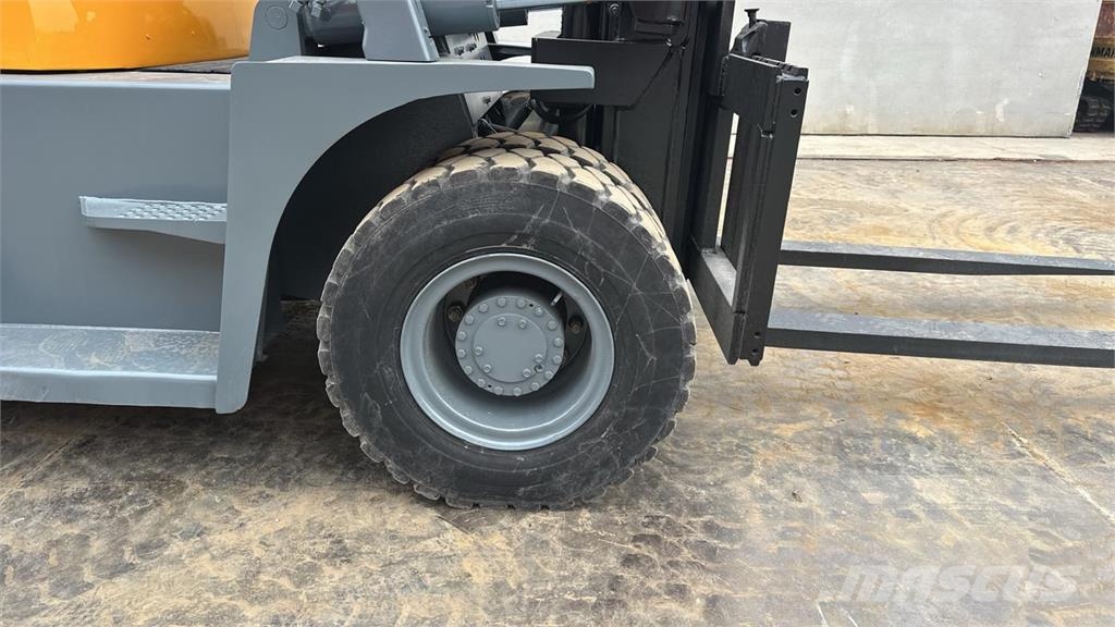 TCM FD70Z8 4x2 Dieseltrukit