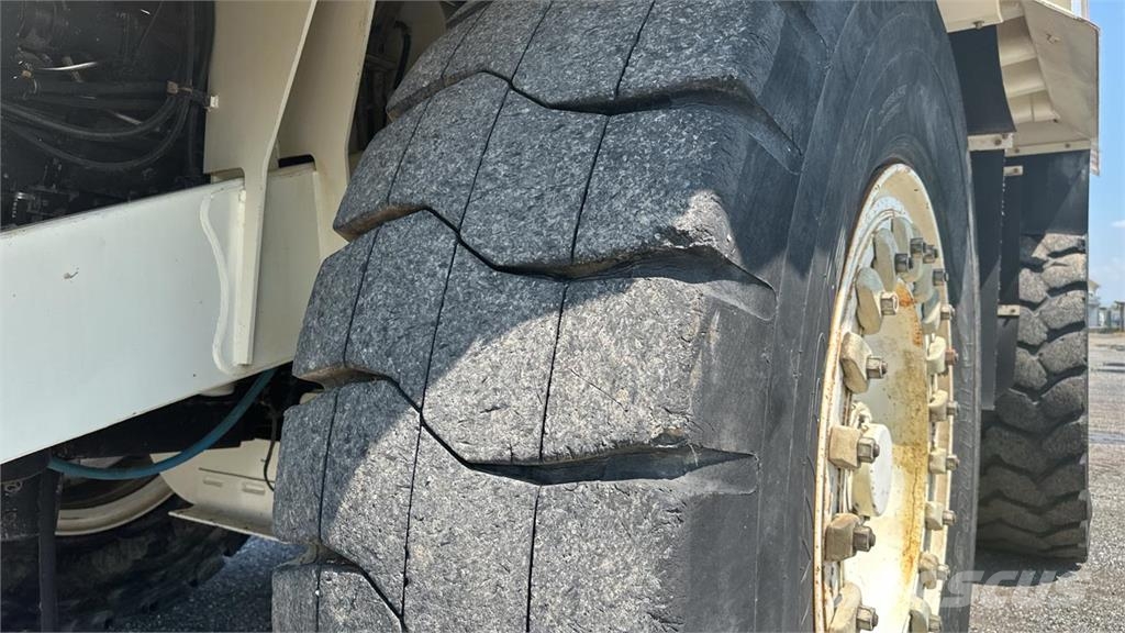 Terex TR100 Vehículos compactos de volteo