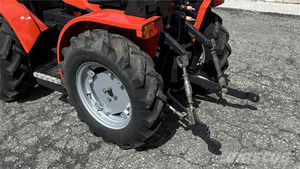 Tigretrac 3800 4x4 Snøploger- og skjær