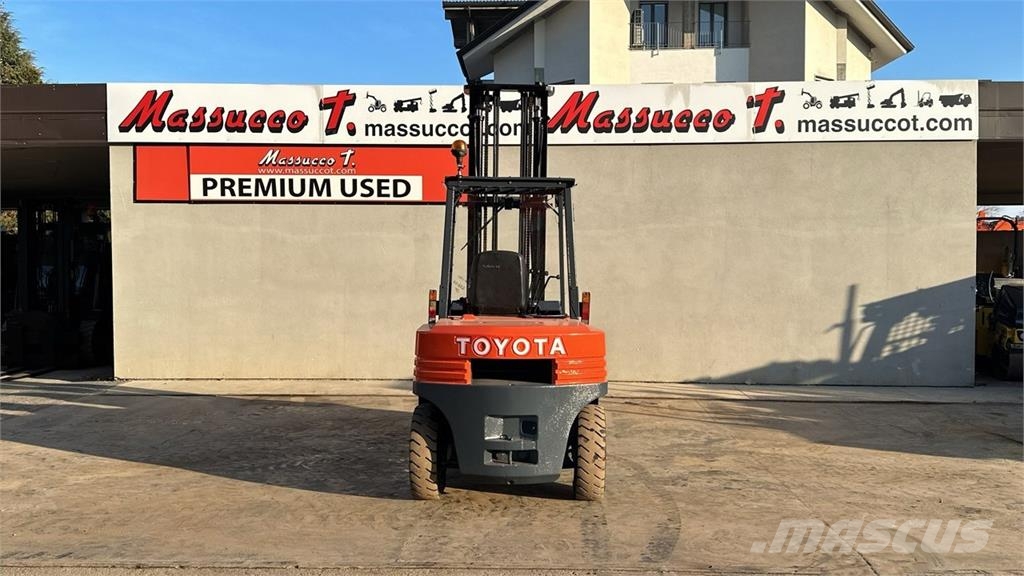 Toyota 02-5FD40 Diesel forklifts