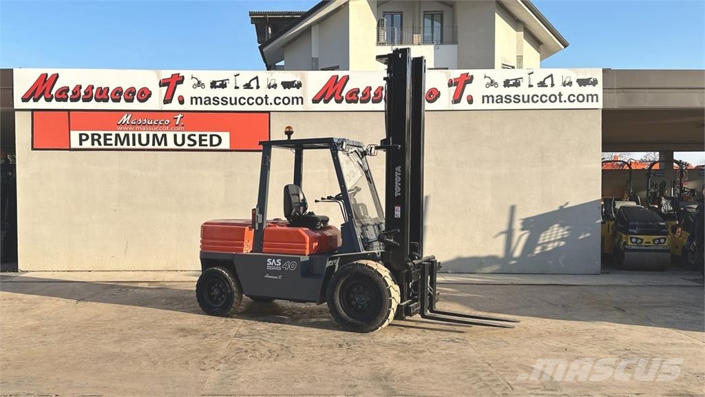 Toyota 02-5FD40 Diesel forklifts