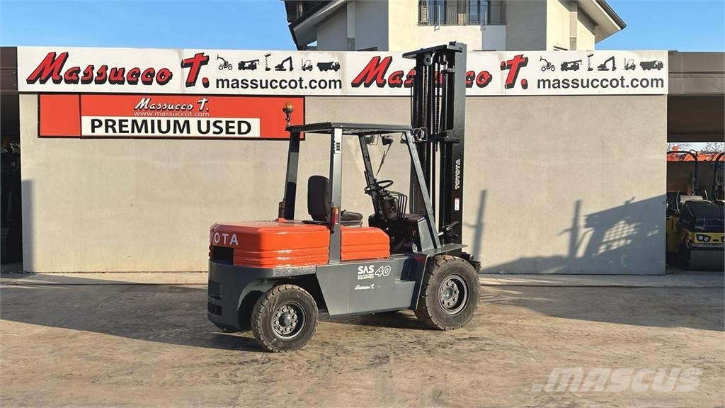 Toyota 02-5FD40 Diesel forklifts