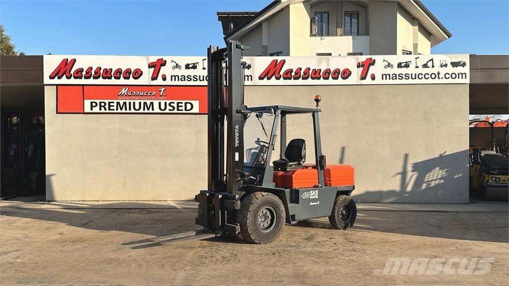 Toyota 02-5FD40 Diesel forklifts