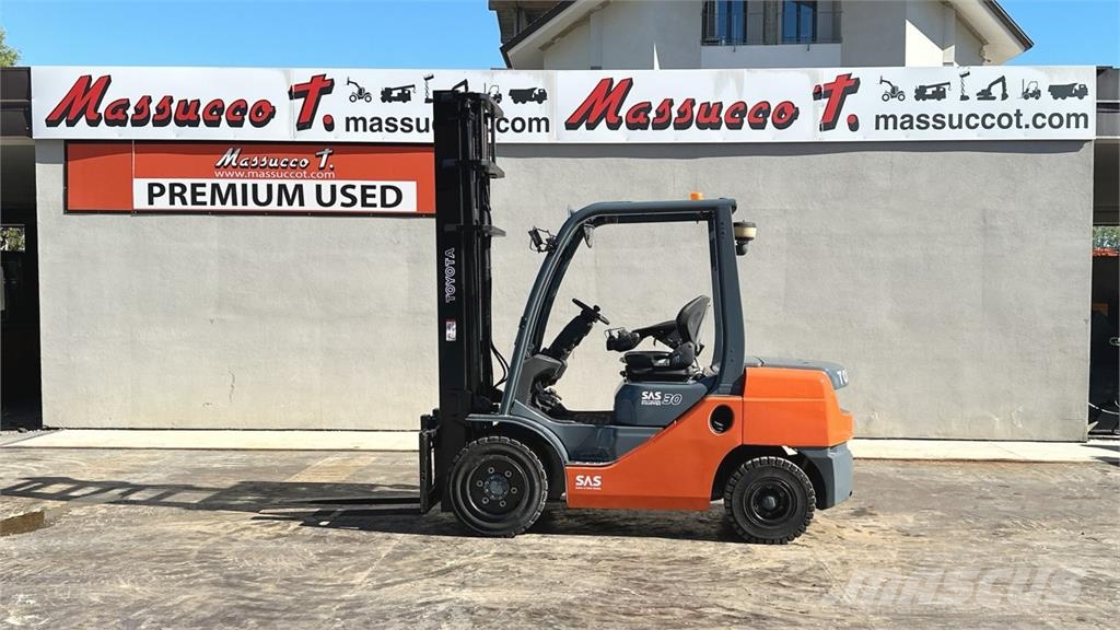 Toyota 02-8FDF30 Diesel forklifts