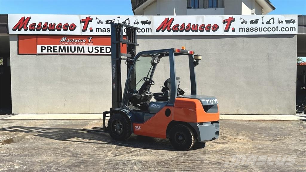 Toyota 02-8FDF30 Diesel forklifts