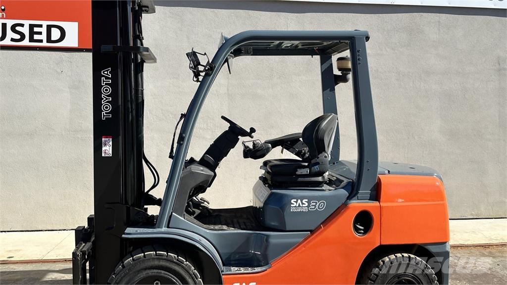Toyota 02-8FDF30 Diesel forklifts