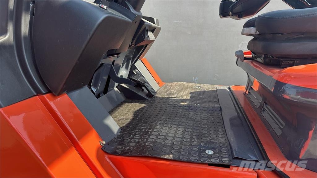 Toyota 7FBMF50 Elektrikli forkliftler